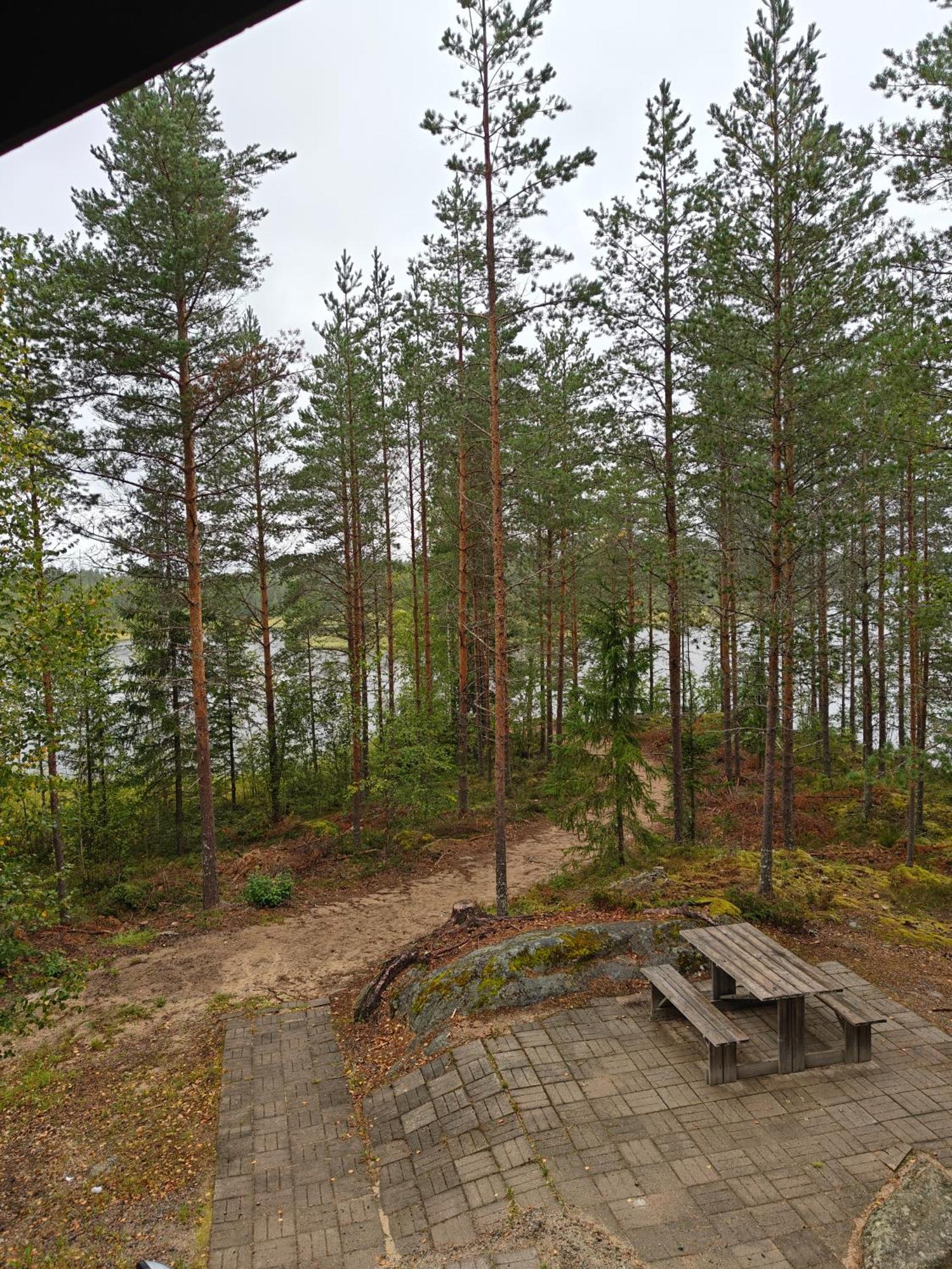 Kalliorinteen Moekit Ruskapirtti Töysä